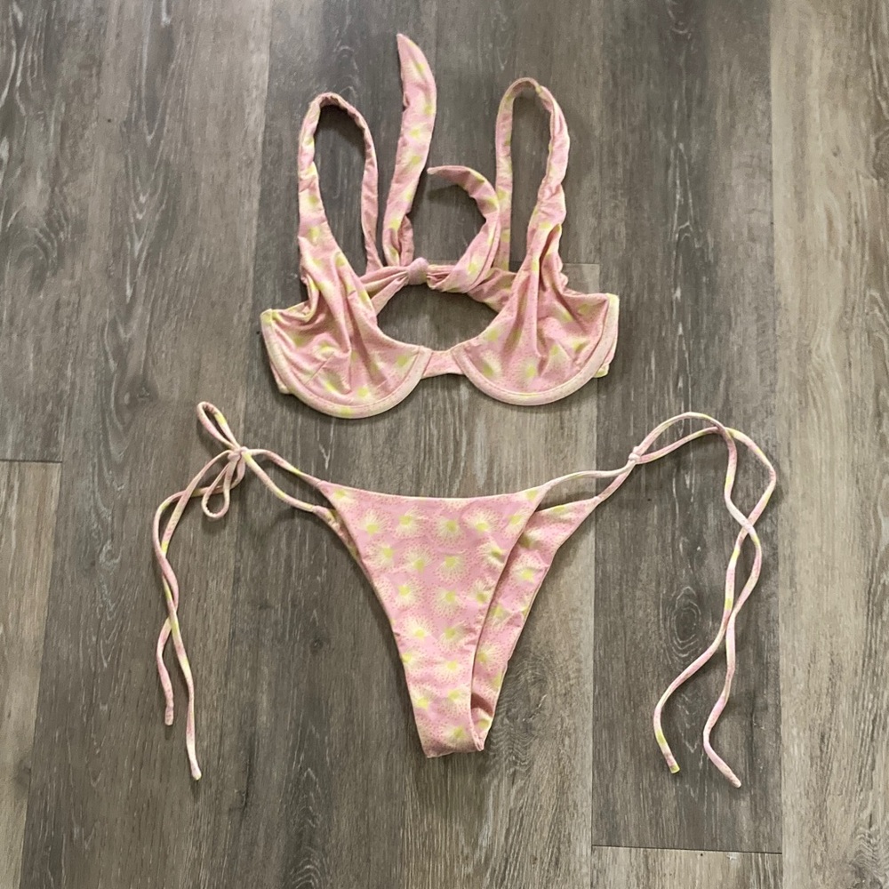 Coconut Avenue Bikini Set
